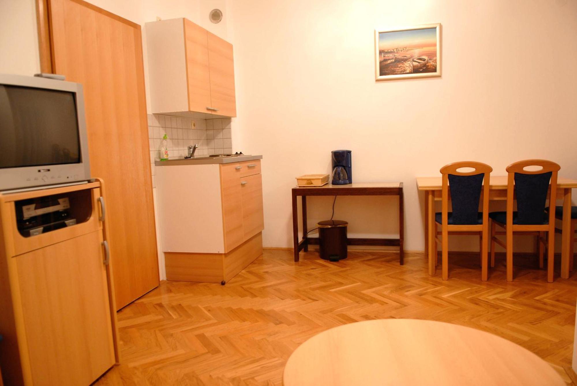 Apartments Petricevic Селце Екстер'єр фото