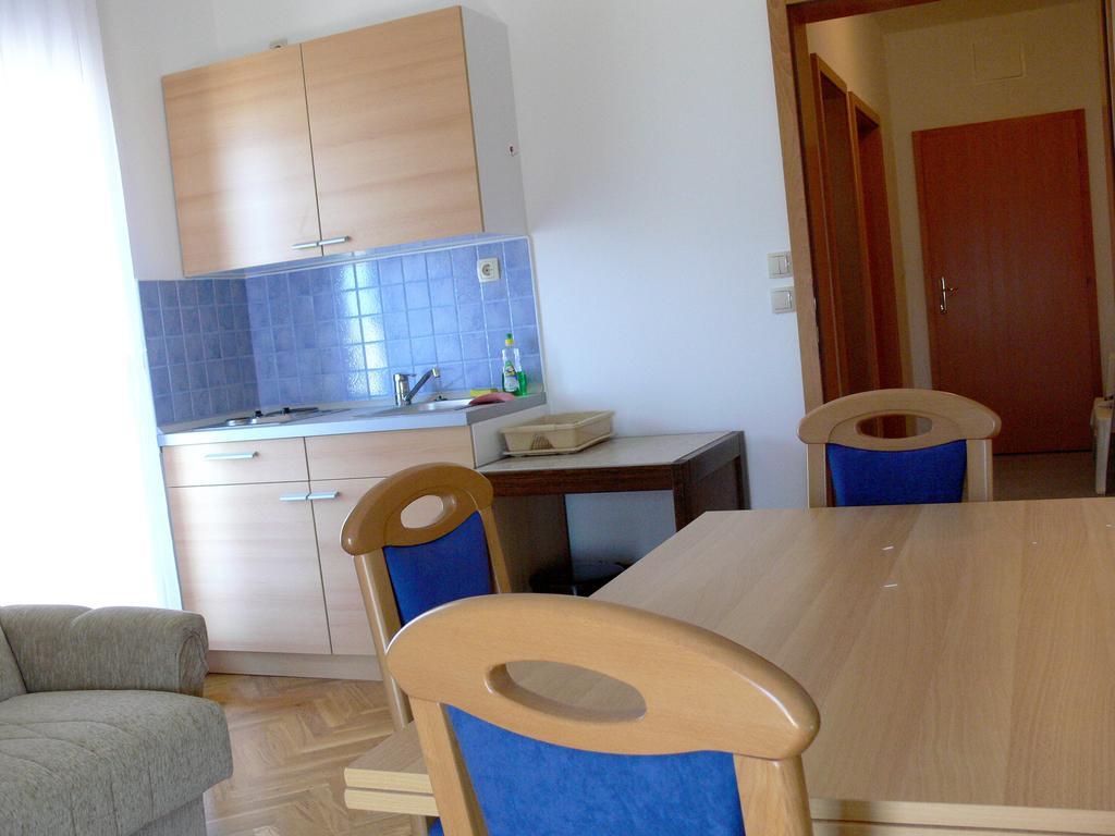 Apartments Petricevic Селце Екстер'єр фото